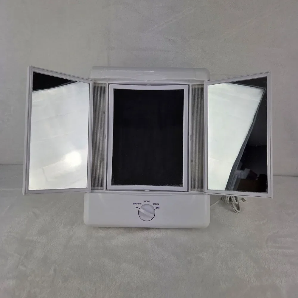 Vintage Conair TM7LX Lighted Tri-Fold Makeup Vanity Mirror 4 Settings Tested